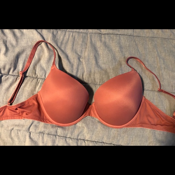 2 Bras PINK by Victoria Secret. both Rosy/Mauve - Picture 5 of 7